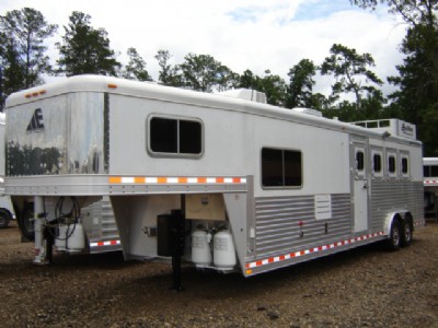 2007 Elite 4 Horse Outlaw LQ