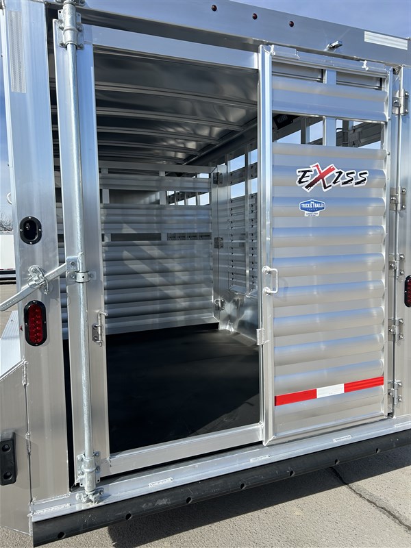 Trailer Photo 8