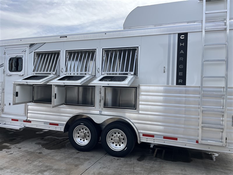 2024 Lakota c8414sr sideload heavily discounted