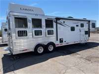 2024 3 horse Lakota 3H CHARGER 11' SW