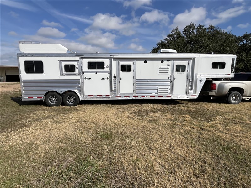 Trailer Photo 14