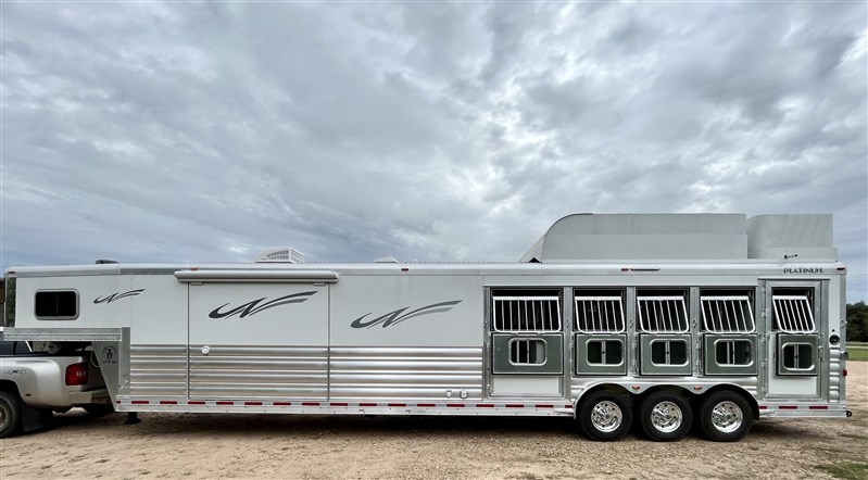Trailer Photo 12