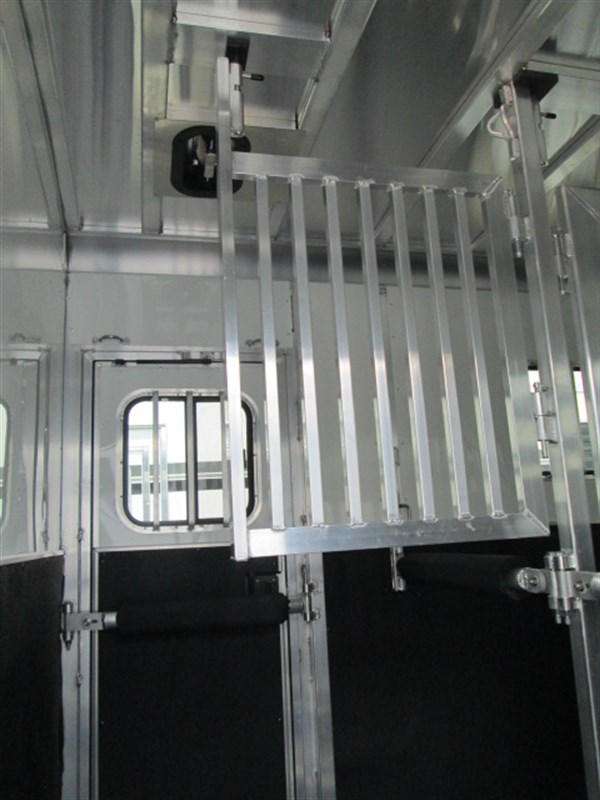 Trailer Photo 11