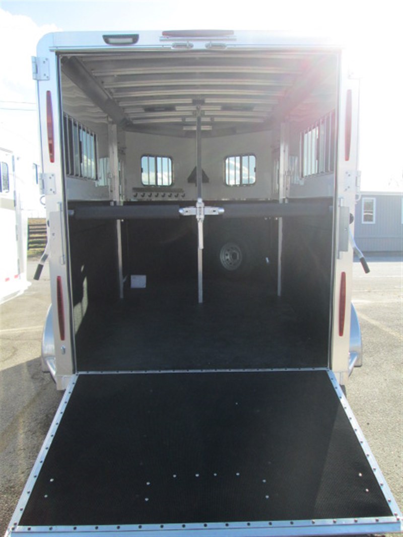 Trailer Photo 7