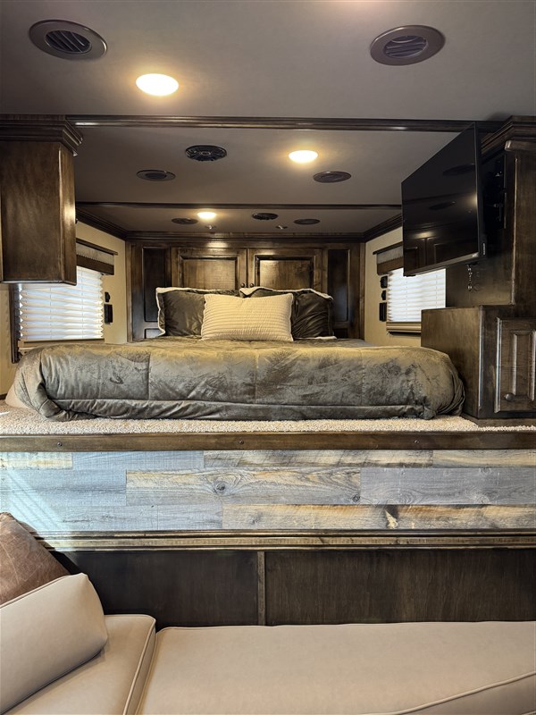 Trailer Photo 16