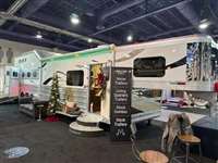 2026 4 horse Platinum Coach 4 Horse 15'6 ShortWall Living Quarters Trailer