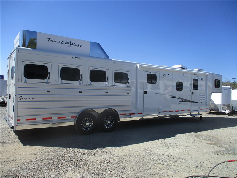 2024 Trails West sierra 13' lq wtih side tack and rear tack
