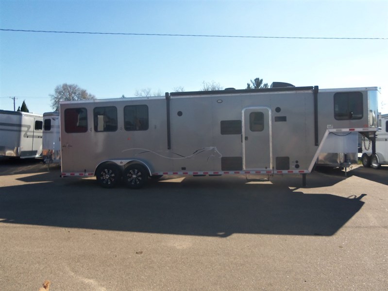 Trailer Photo 3