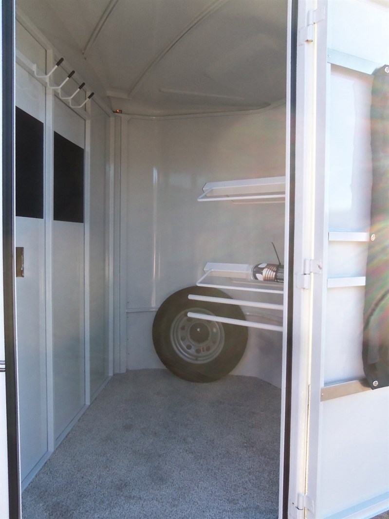 Trailer Photo 7