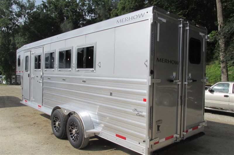 2026 Merhow - expo sale!! 4 horse slant -- aluminum wheels