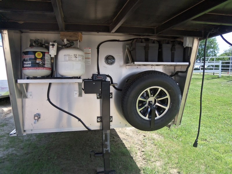 2019 Bison stock combo lq slideout - price reduced !!