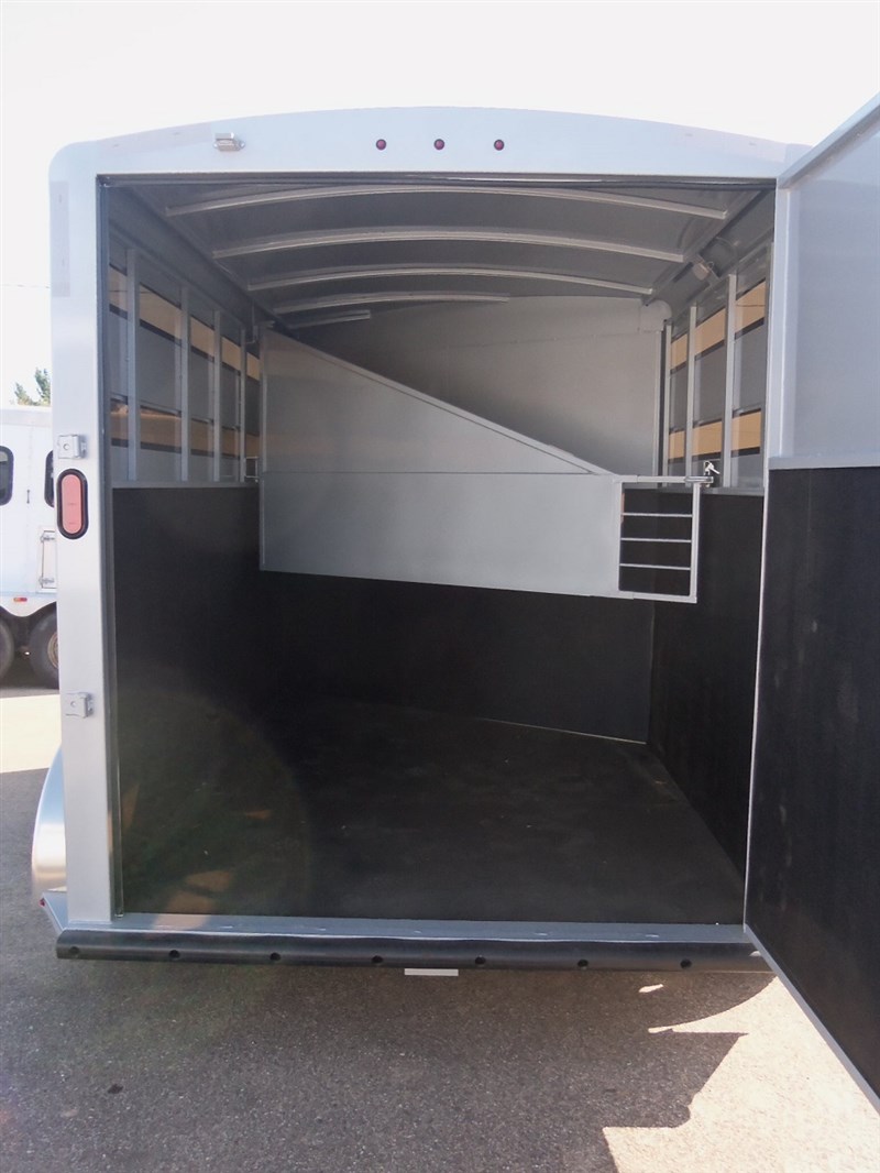2022 Titan 2 horse royal i bp