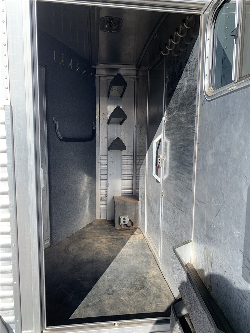 Trailer Photo 9