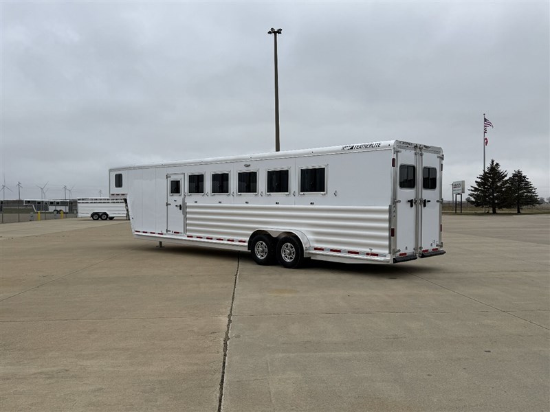 2025 Featherlite 9600 series 6 horse