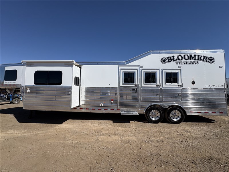 2025 Bloomer Evolution 14'11 Shortwall by Outlaw 