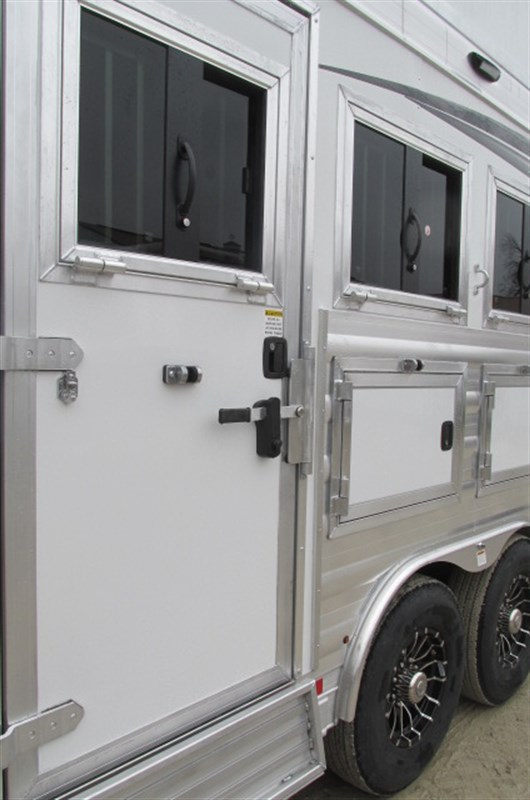 Trailer Photo 10