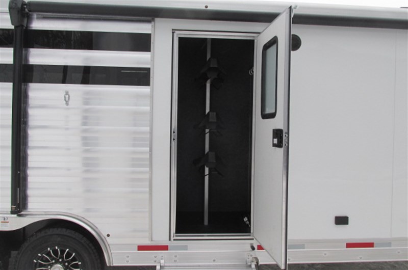 Trailer Photo 8