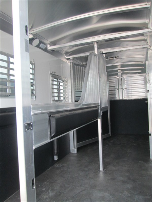 Trailer Photo 6