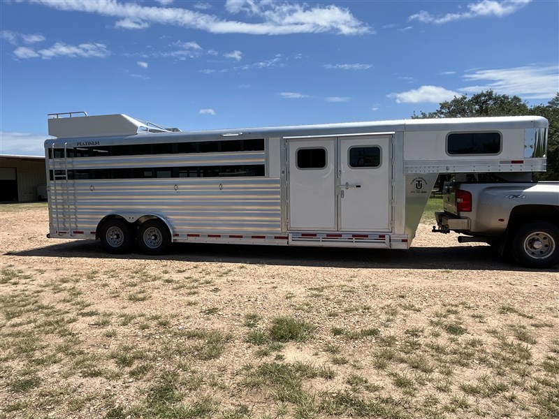 Trailer Photo 14