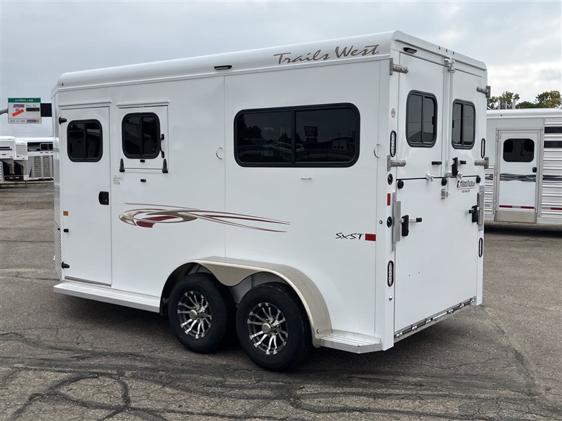 2027 Trails West sxst 7'6" tall straight load