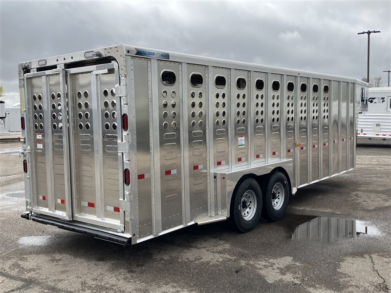 2027 Merritt 24' lariat stock combo