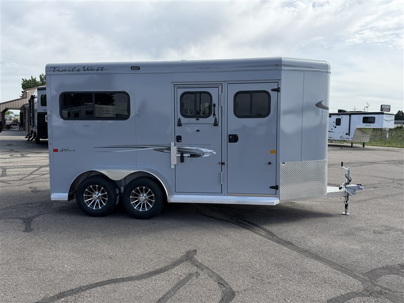 2027 Trails West royale plus warm 7'6'' tall titanium grey