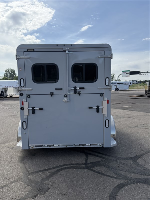 2027 Trails West royale plus warm 7'6'' tall titanium grey