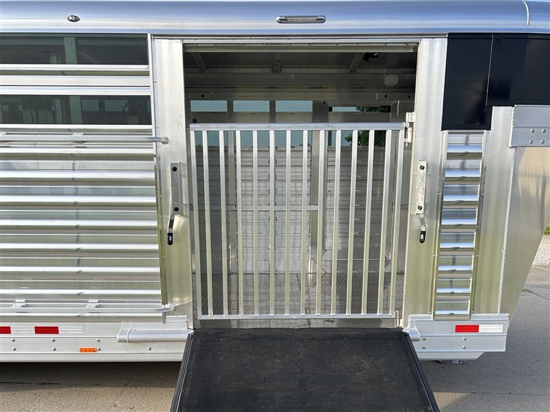 2026 4-star 24' show cattle gn