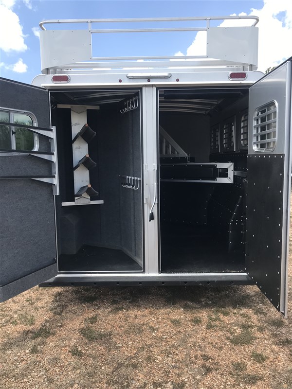 Trailer Photo 19