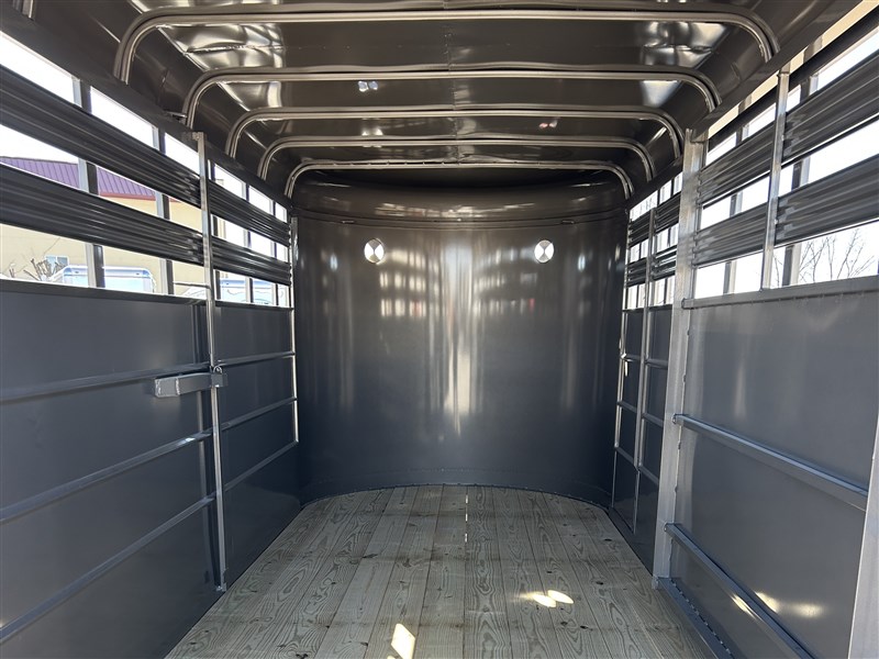2026 CornPro 18' livestock bp