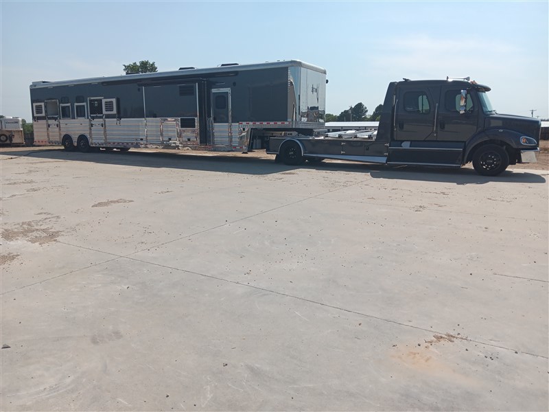 Trailer Photo 2