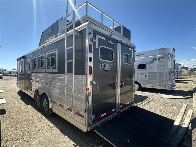 Trailer Photo 4