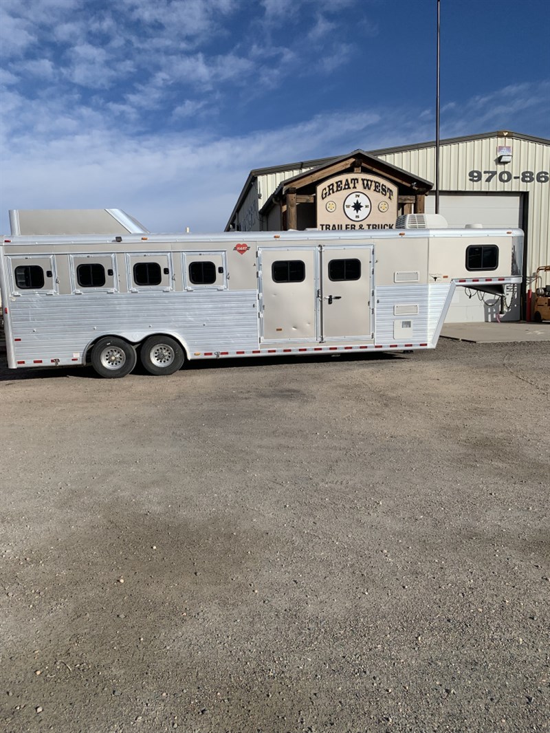 Trailer Photo 10