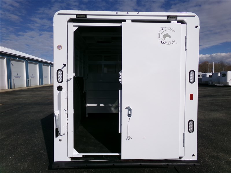 Trailer Photo 3