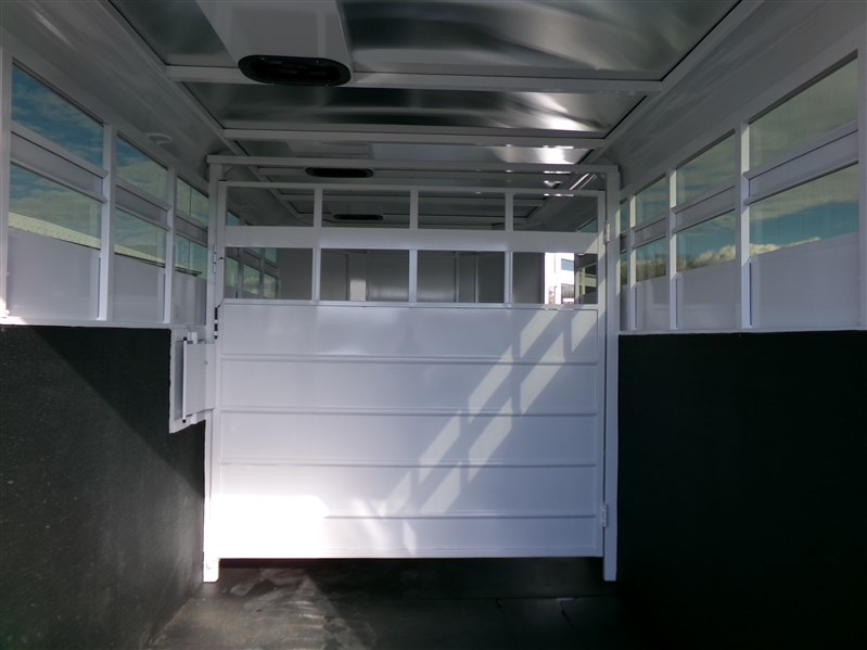 Trailer Photo 5
