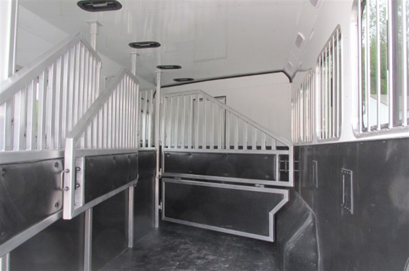 Trailer Photo 14