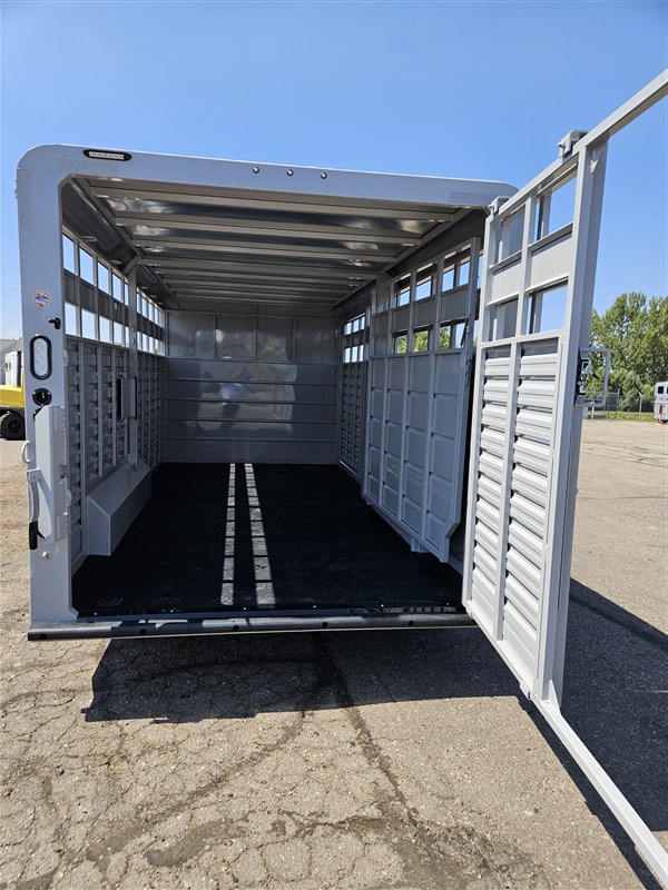 Trailer Photo 18