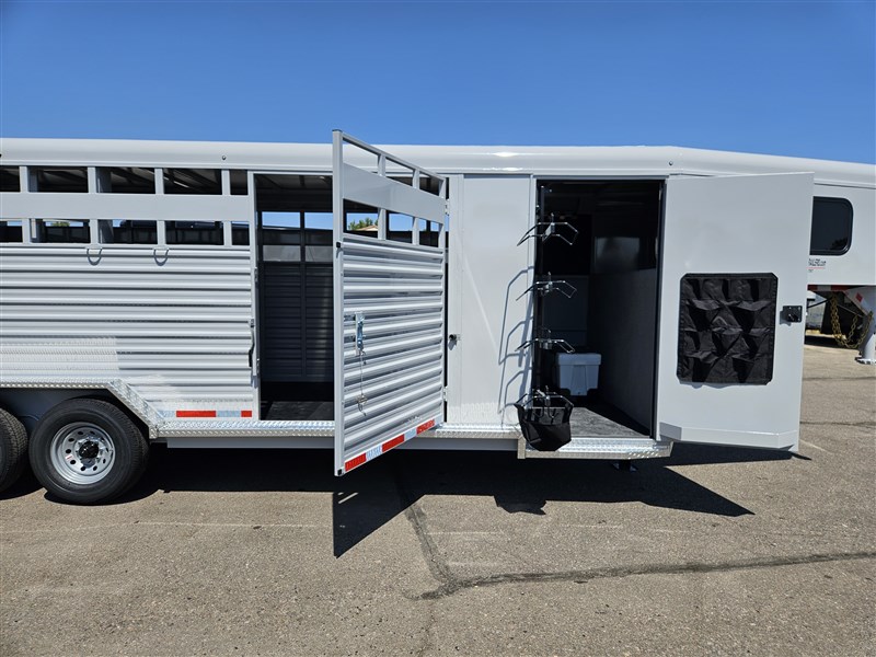 Trailer Photo 7
