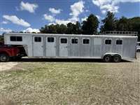 1997 6 horse Sooner 6 Horse Trainer Trailer