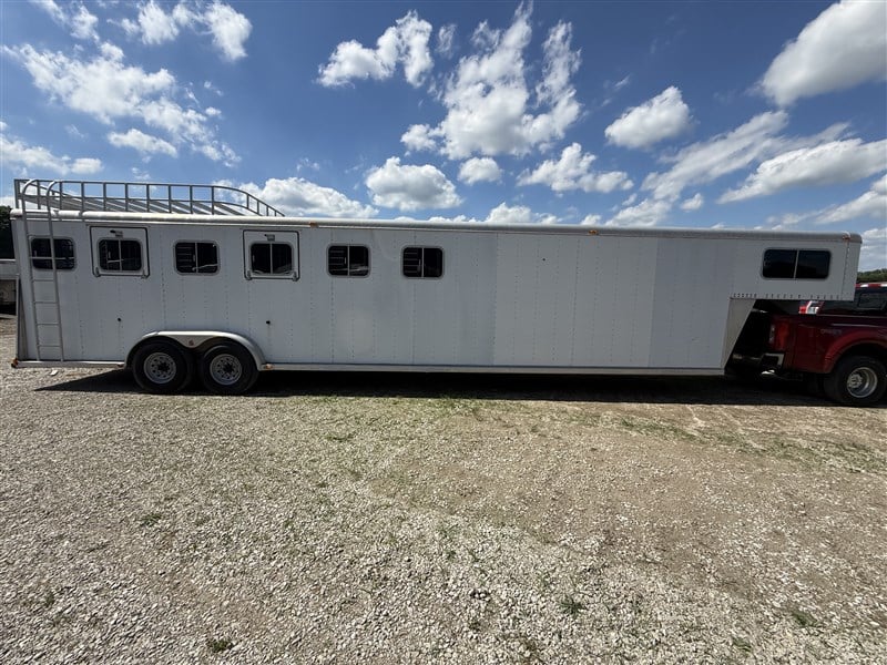 Trailer Photo 3