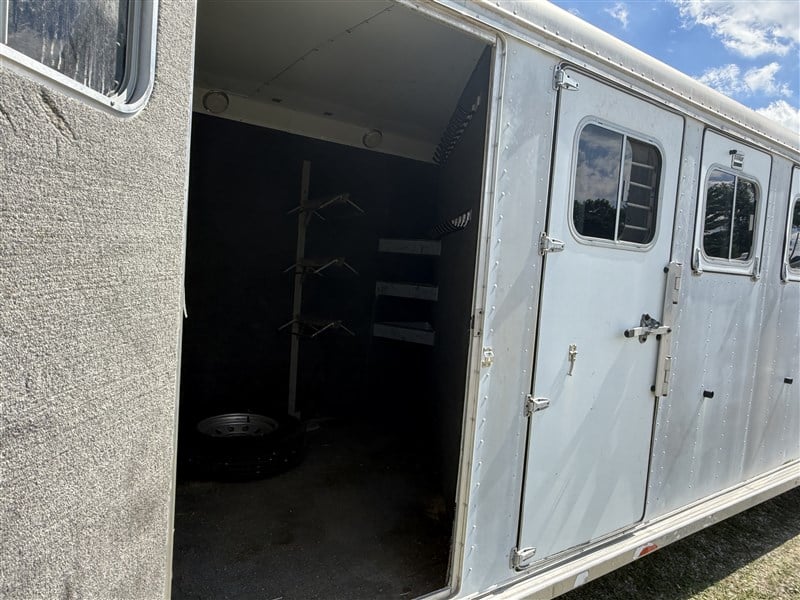 Trailer Photo 9