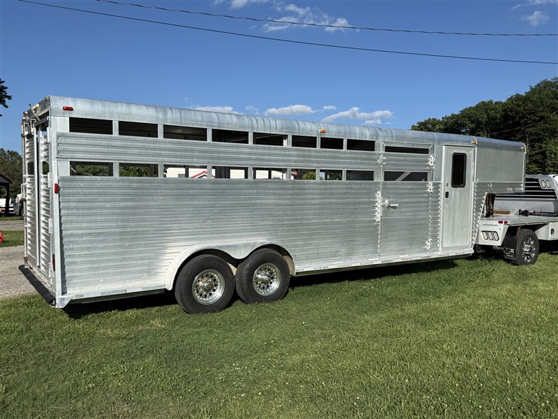 Trailer Photo 2