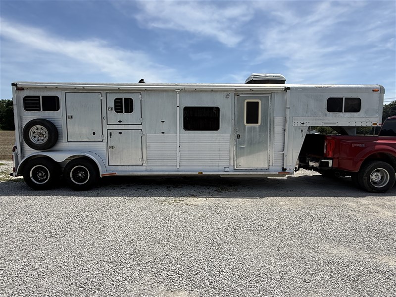 Trailer Photo 2