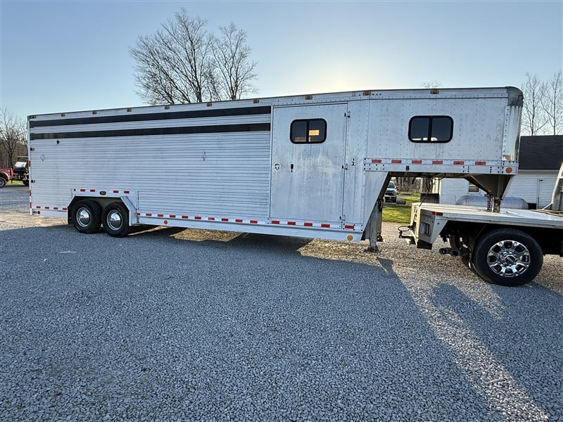 Trailer Photo 14