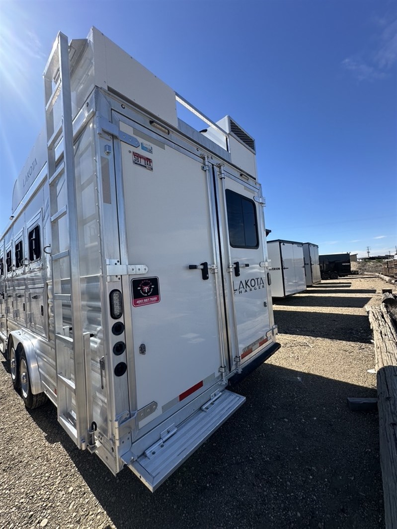 Trailer Photo 21