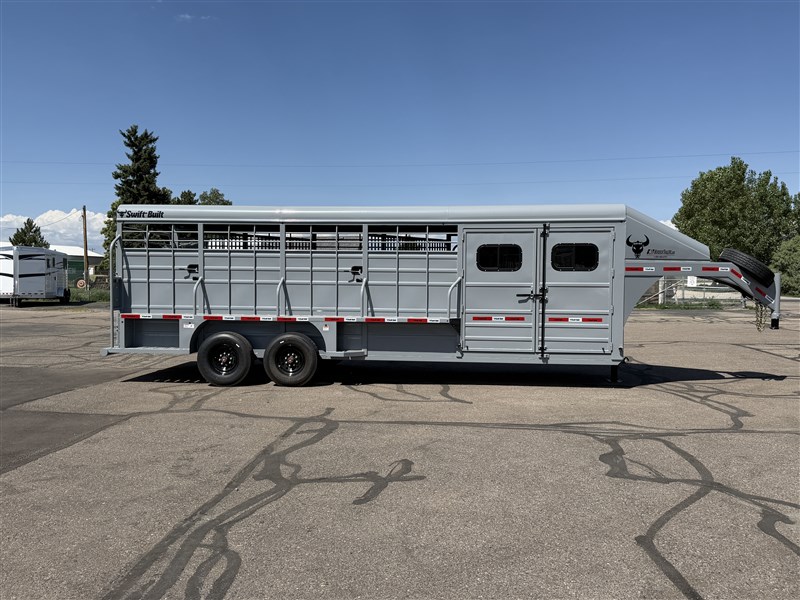 Trailer Photo 2
