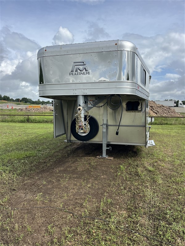 Trailer Photo 11