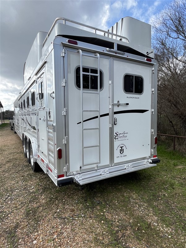 Trailer Photo 3