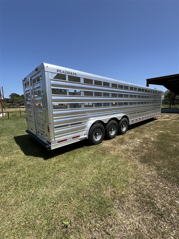 Trailer Photo 4