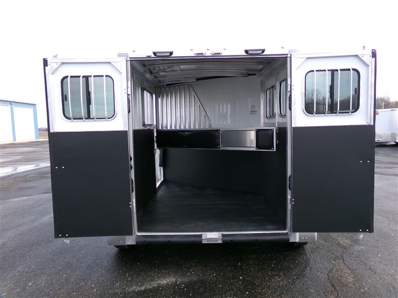 Trailer Photo 4